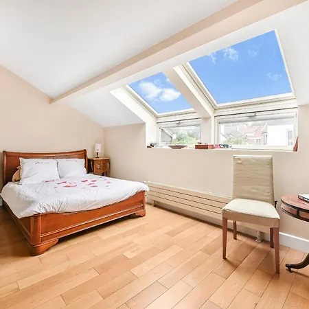 Maison Familiale 8 Pers Jardin Jacuzzi Gare Parking *