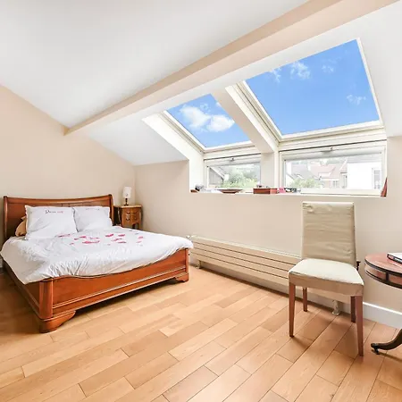 Maison Familiale 8 Pers Jardin Jacuzzi Gare Parking *